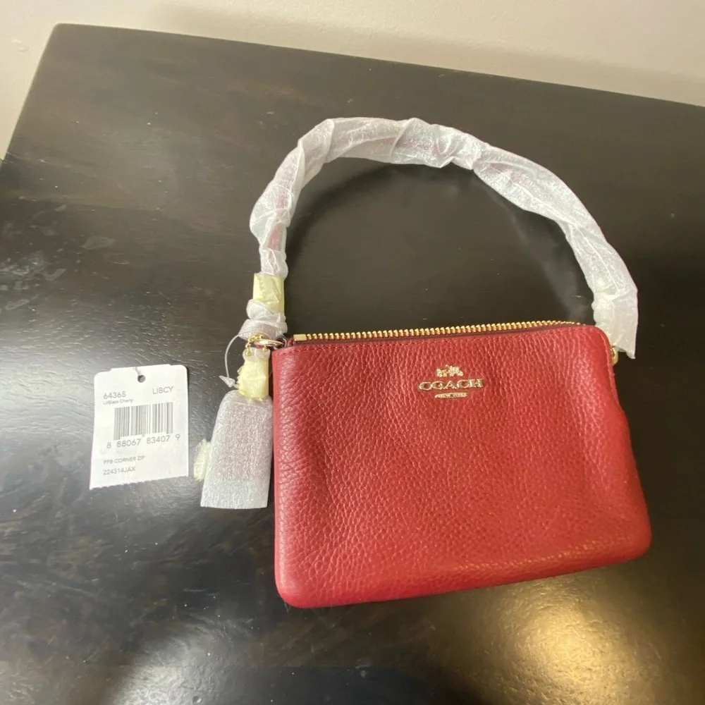 NWT COACH mini wristlet wallet, burgundy with gold hardware - Picture 3 of 7